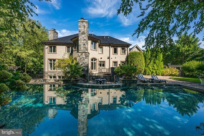 Building Photo - 8305 Fox Haven Dr