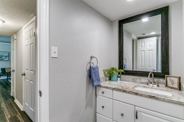 Building Photo - 210 Sorrel Trail