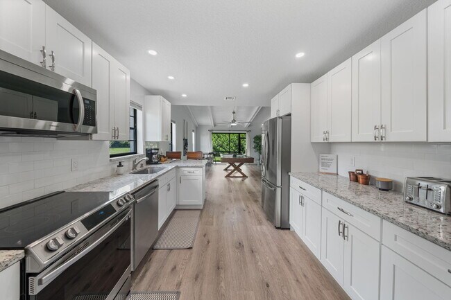 Building Photo - 11371 Torchwood Ct
