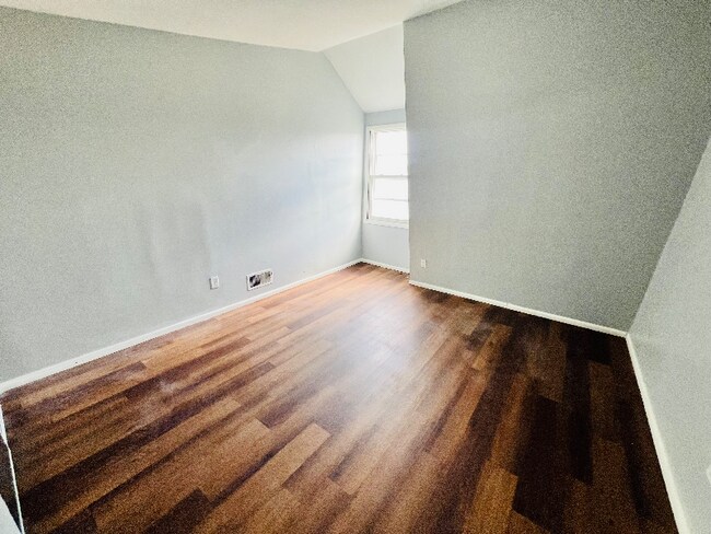 Building Photo - 8884 N 95th St