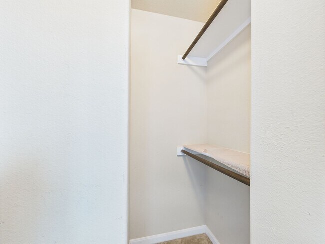 Building Photo - Sendero Springs