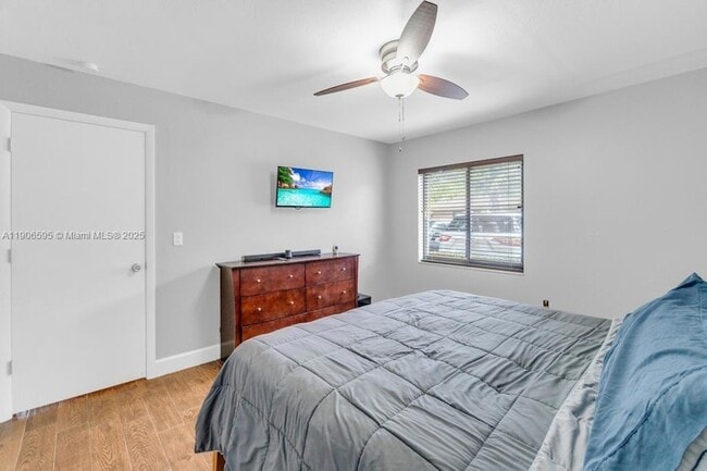 Building Photo - 1499 Yellowthroat St