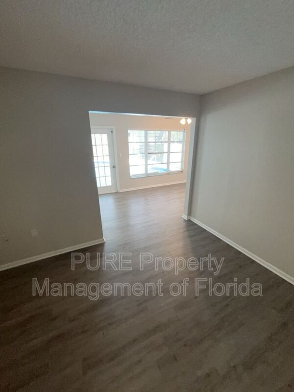 Building Photo - 3135 SW 97th St
