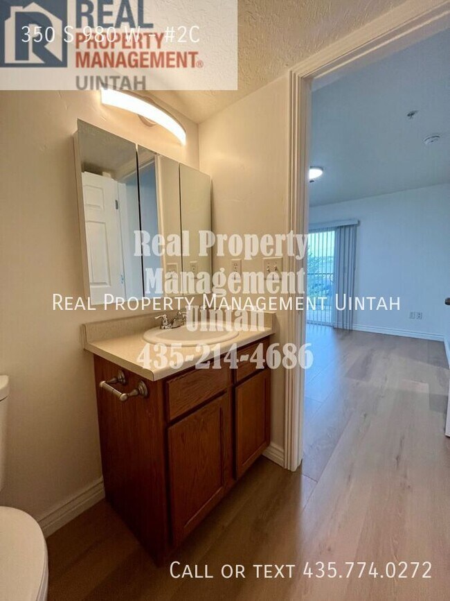 Building Photo - 980 350 S