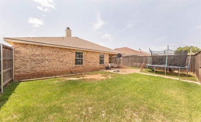 Building Photo - Lovely Home in Southwest Lubbock