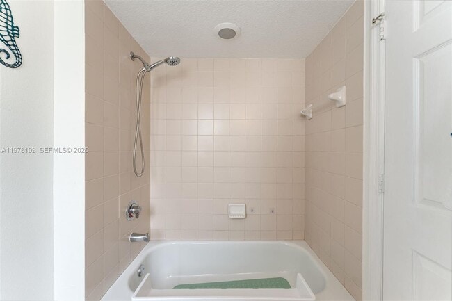 Building Photo - 630 85th St