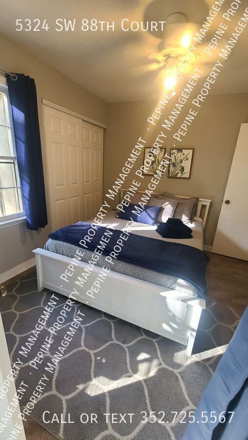 Building Photo - 5324 SW 88 Ct