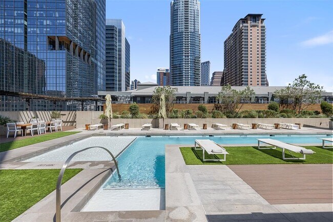 Building Photo - 210 Lavaca St