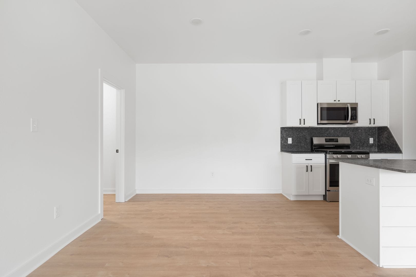 Building Photo - 8916 Cambria Cir