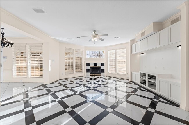 Building Photo - 1914 Rosebay Ct