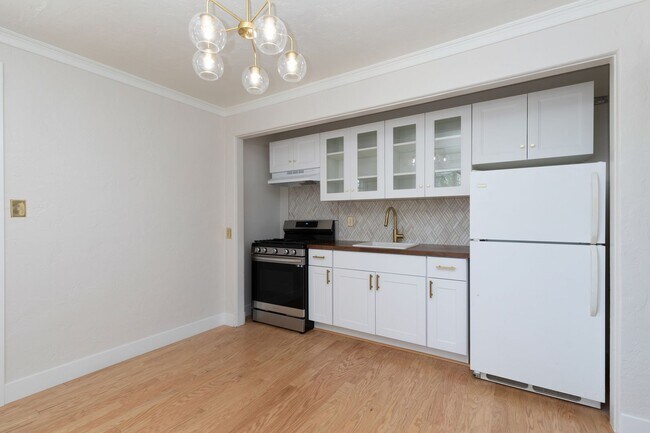 Building Photo - Cute Phoenix 1 bedroom