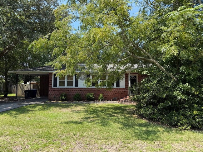 Building Photo - 1439 Village Rd
