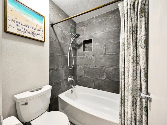 Building Photo - 2bd/1.5 Bathrooms - Sonoma Racquet Club - ...