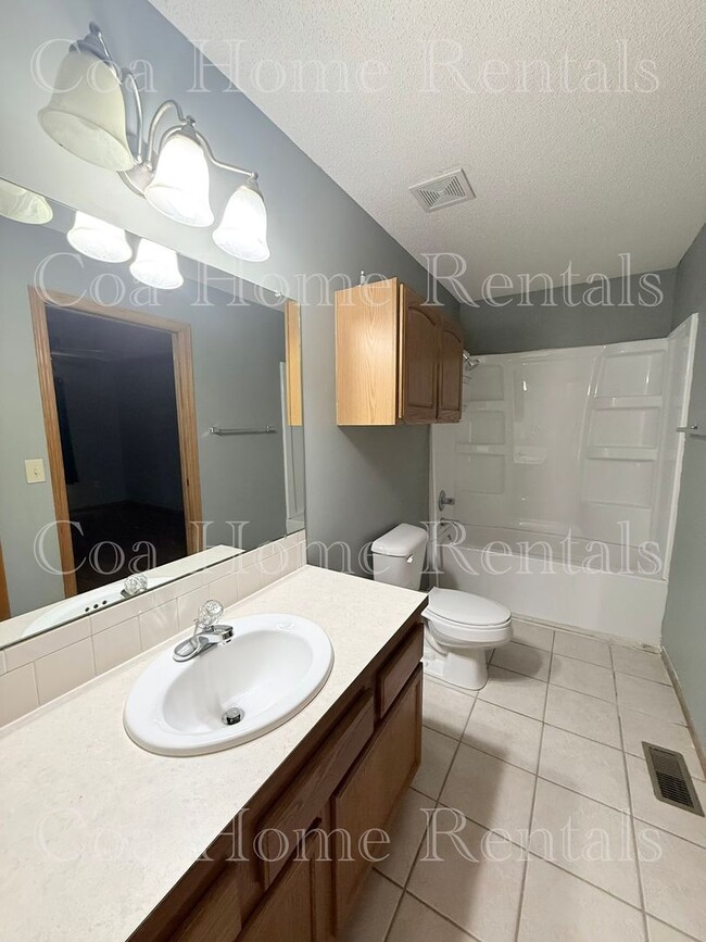 Building Photo - Midtown