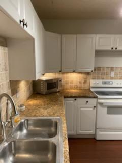 Building Photo - 725 Hummingbird Way