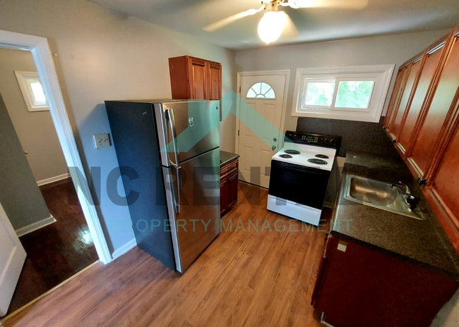 Building Photo - 2017 Todd St