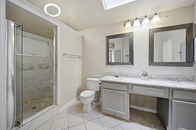 Building Photo - 7518 Alcomita Dr