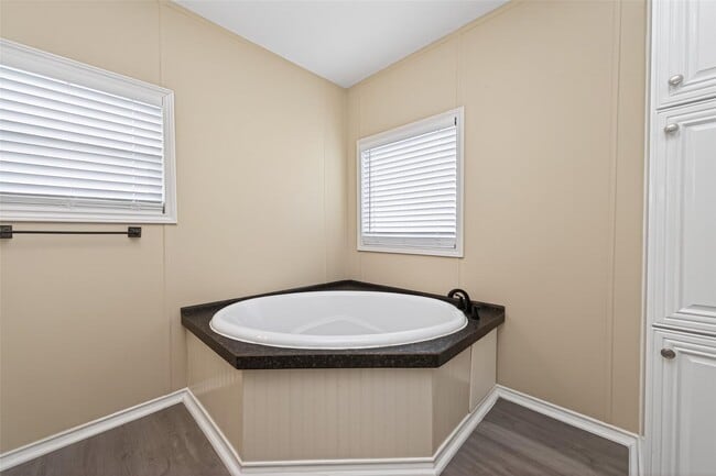 Building Photo - 15933 W Relza Dr