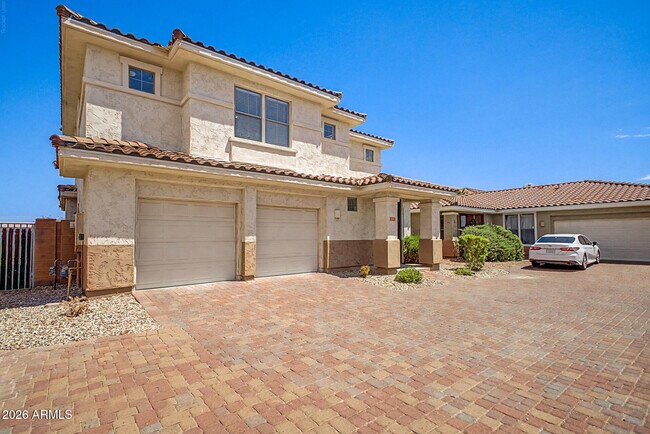 Building Photo - 2237 N 135th Dr