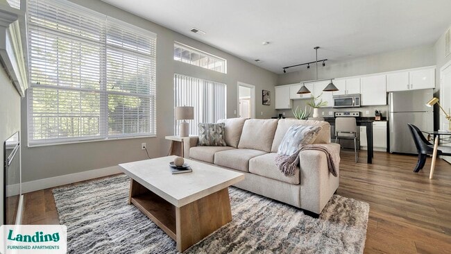 Building Photo - 41 E 9th Ave