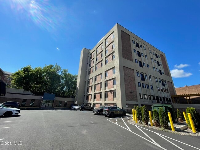 Building Photo - 192 Erie Blvd