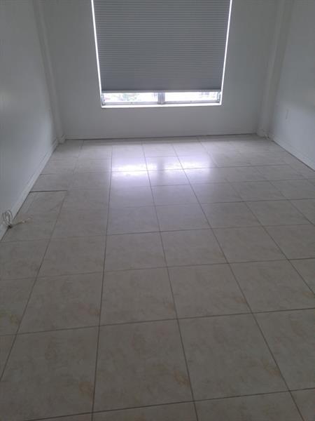 Building Photo - 4164 Inverrary Dr
