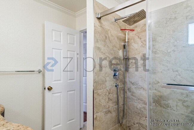 Building Photo - 281 Scotts Valley