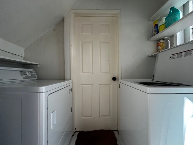 Building Photo - 165 Prospect Ave