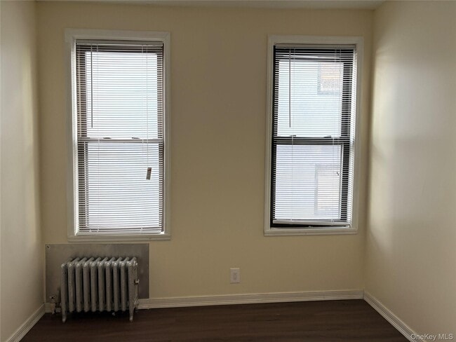 Building Photo - 588 Lenox Rd