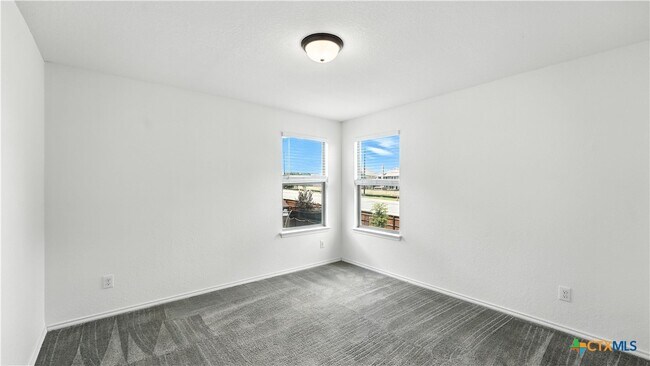 Building Photo - 208 Gatewood Clf