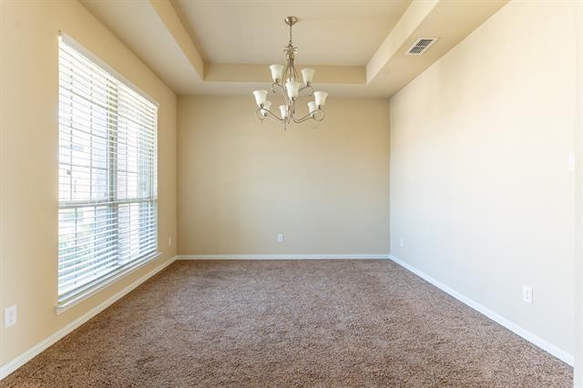 Building Photo - 2943 Ladoga Dr