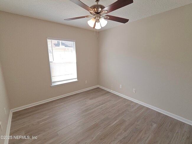 Building Photo - 1250 Bedrock Dr