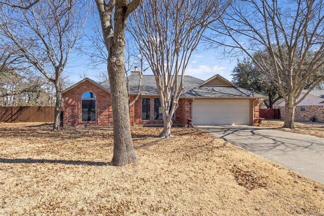 Building Photo - 403 Carolota Ln