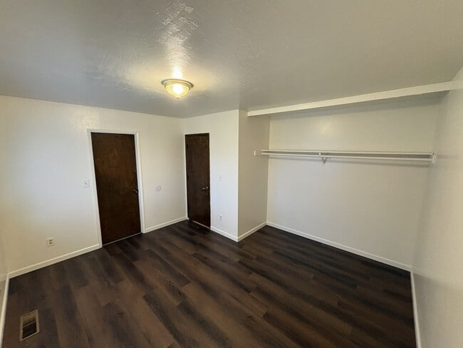 Building Photo - 231 Hawthorne St