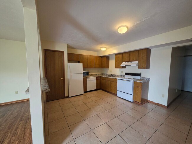 Building Photo - 1509 Whitehall Blvd