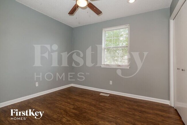 Building Photo - 16607 W 141st St