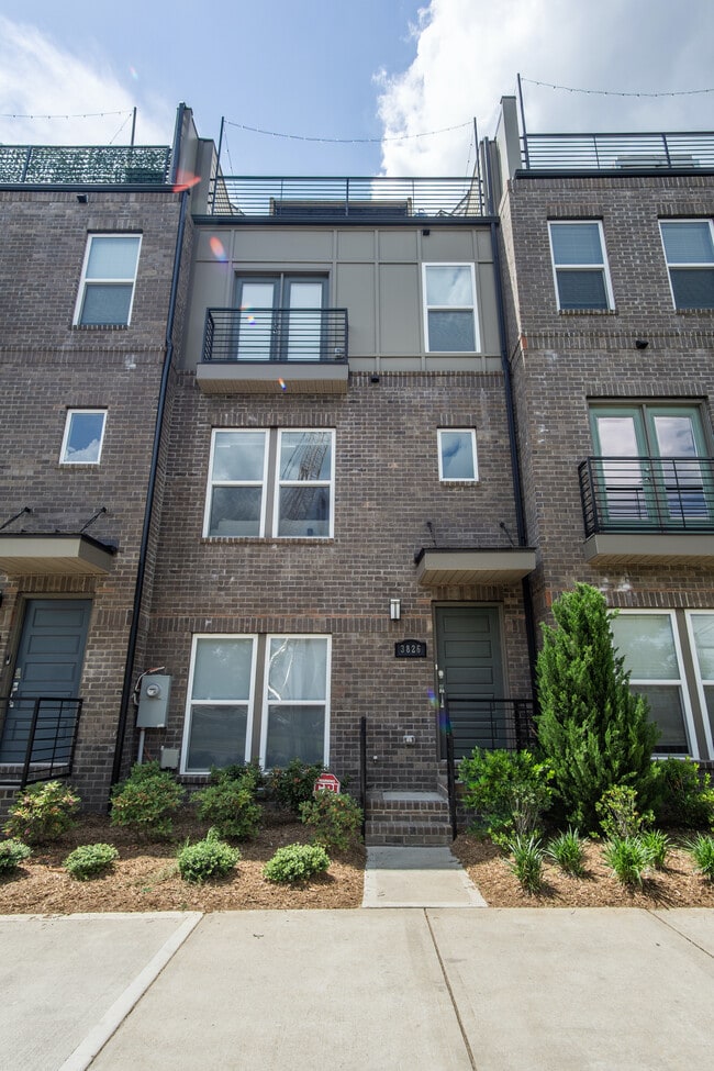 Building Photo - 3826 Sky Haven Dr