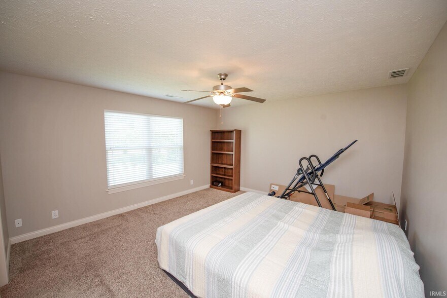 Building Photo - 1860 Sandpiper Dr