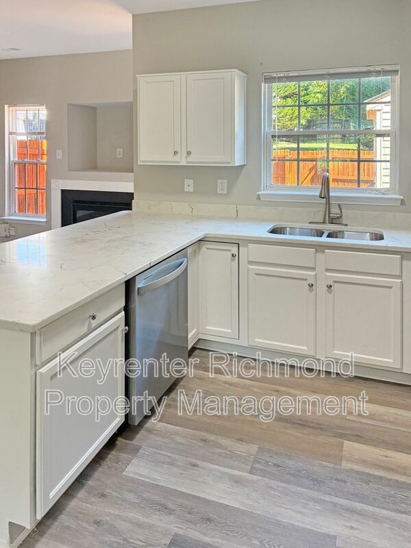Building Photo - 9207 Stone Meadow Dr