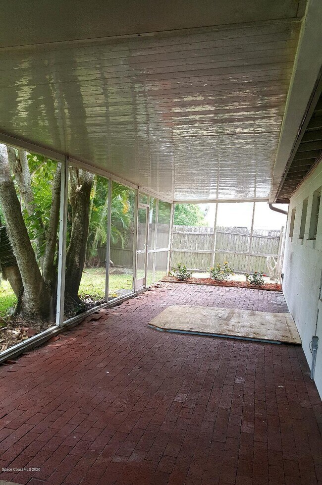 Building Photo - 145 Brandy Ln