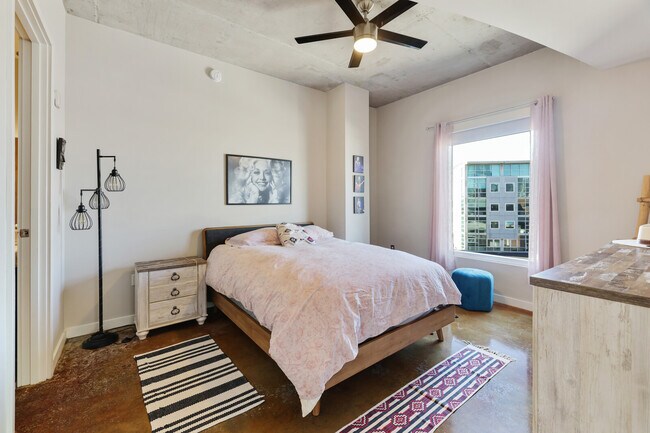 Master Bedroom - 600 12th Ave S