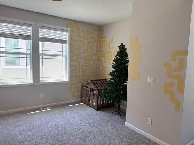 Building Photo - 8055 Arrowwood Ln N