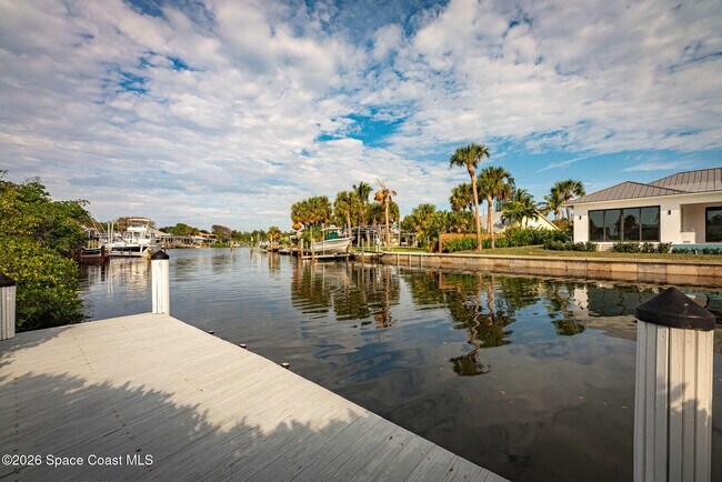 Building Photo - 5 Cache Cay Dr