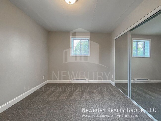 Building Photo - 1459 Poplar St