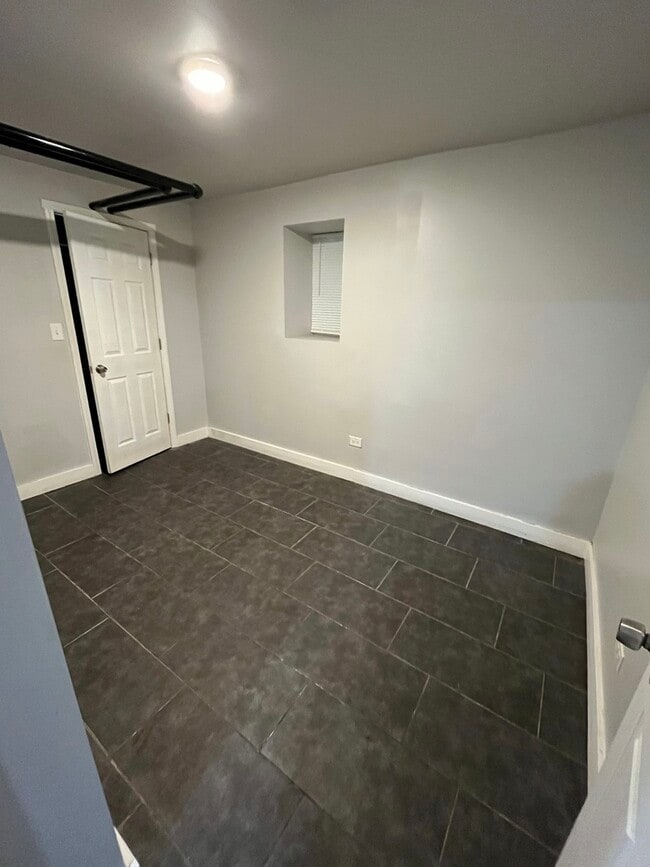 Building Photo - 1922 S Springfield Ave