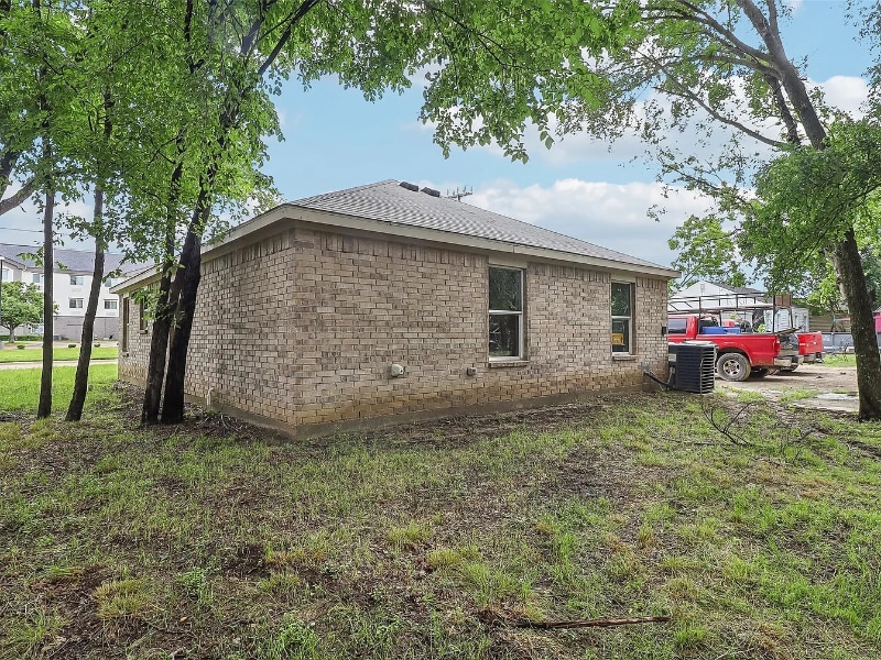 Building Photo - 12824 Seagoville Rd