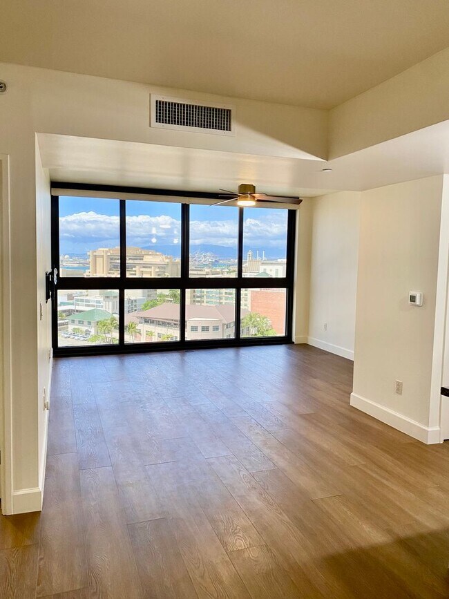 Building Photo - Keola Lai - Spacious 2/2/2 in Kakaako