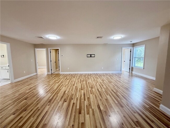 Building Photo - 280 Morgan Ave