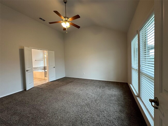 Building Photo - 2300 Sundown Mesa Dr