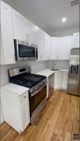 Building Photo - EAST 96 STREET